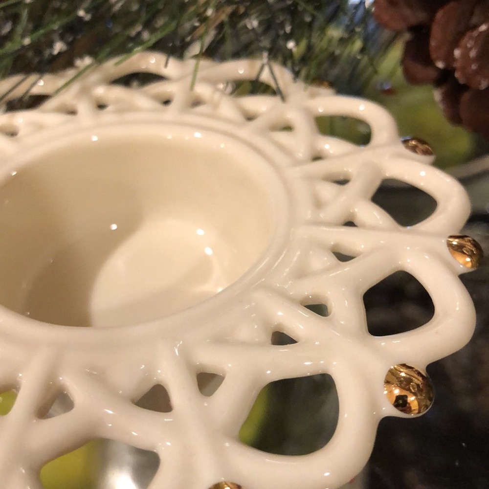 Lenox Snow Lights Shimmer Votive Holder.  NEW